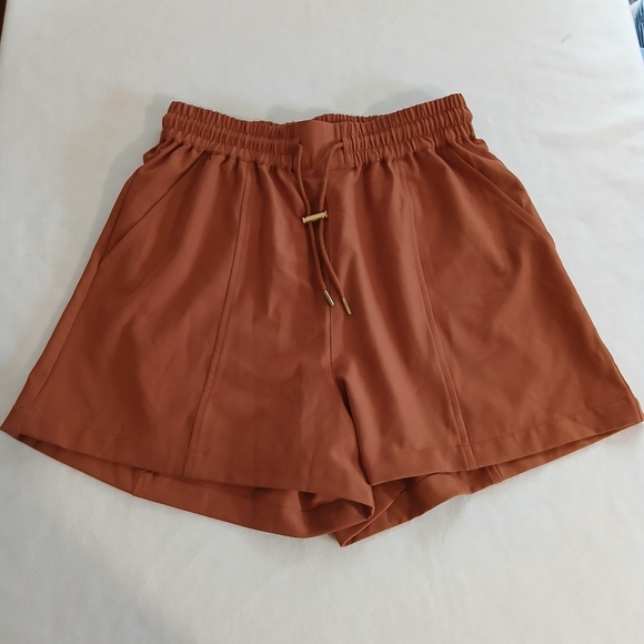 Varley Barket Shorts in Mocha Biscuit Women's Small - Picture 2 of 8